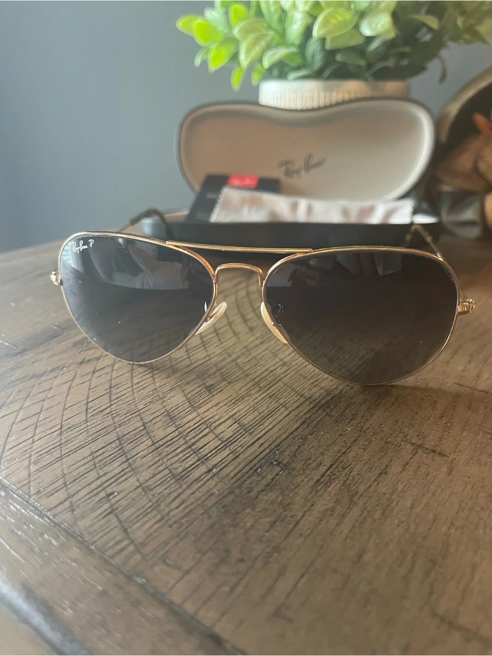 Ray-Ban Large Aviator Classic Sunglasses in Gold with Dark Lenses - PRESCRIPTION